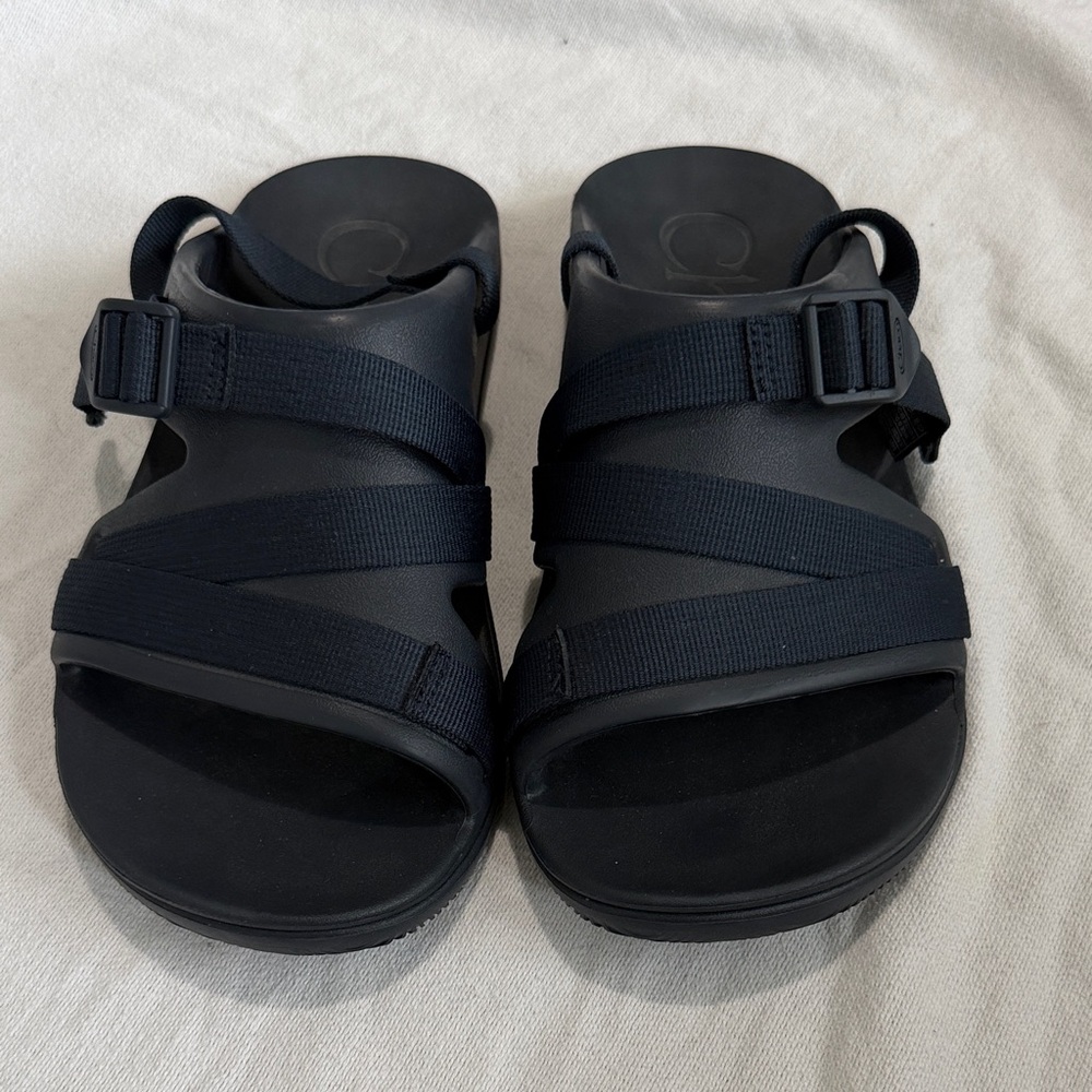 Chaco Chillos Navy Sandals